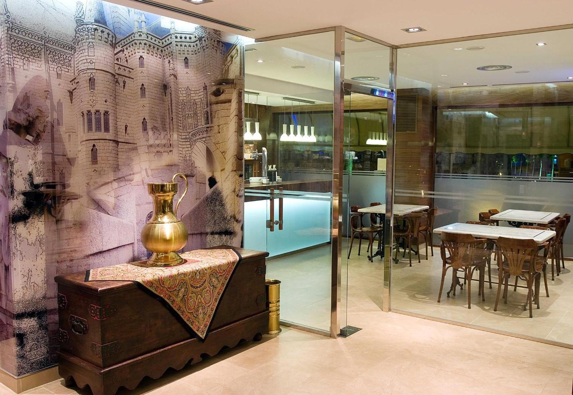 Hotel Restaurante La Peseta Astorga Luaran gambar