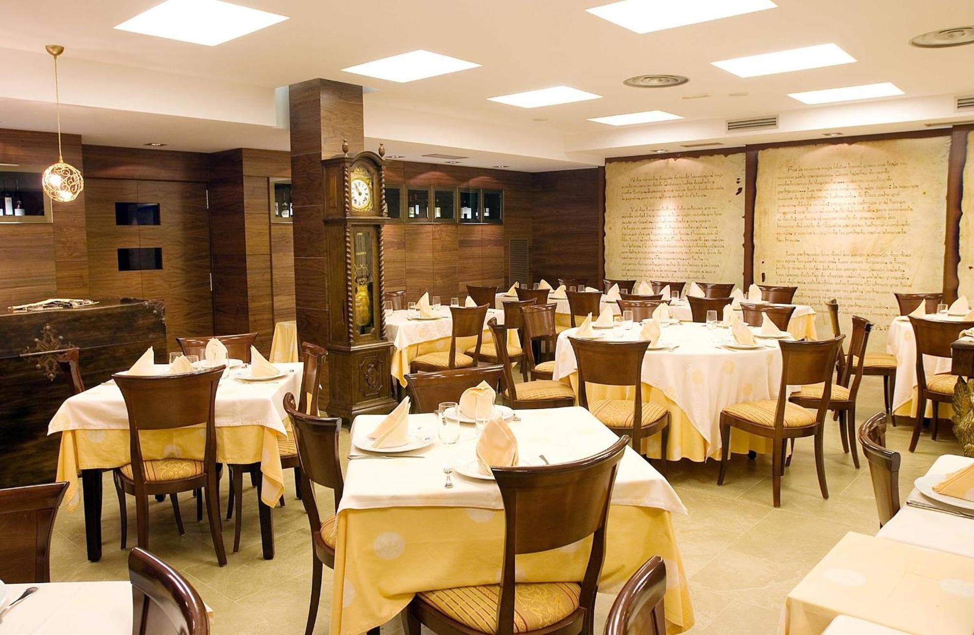Hotel Restaurante La Peseta Astorga Luaran gambar